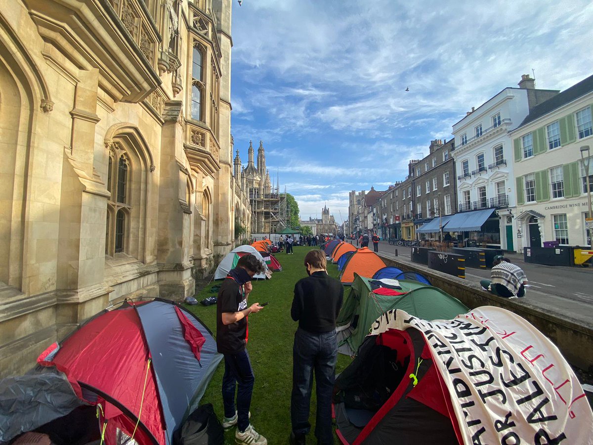 Gaza solidarity encampment set up at Cambridge university ✊🏼✊🏾✊🏿 #StudentsForGaza