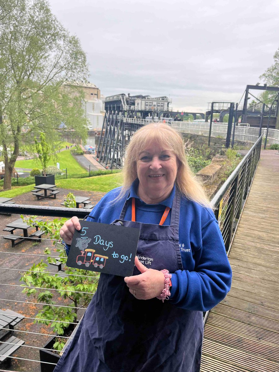 5 days to go 🚂😃 We’re keeping a close eye on the weather forecast for the weekend & it’s looking good so far! 🤞☀️ ⏰ Saturday 11 May 10am-10pm ⏰ Sunday 12 May 10am-4.30pm 🎟️ Free Entry & Dog Friendly 🐶 #AndertonLift #SteamAtTheLift #CanalRiverTrust #LifesBetterByWater