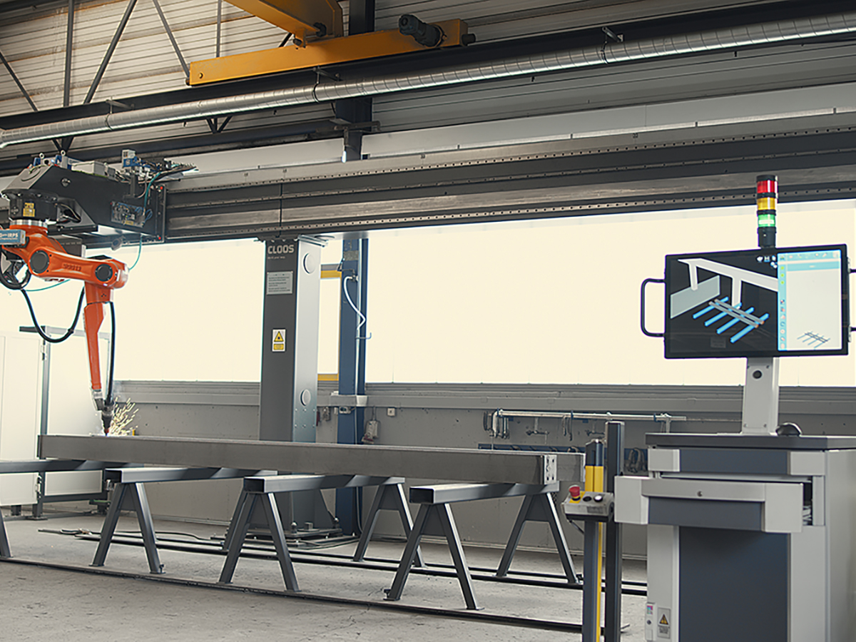 Produktion_de's tweet image. [Anzeige]
Ernst Kern realisiert industrielle und private Bauprojekte und setzt seit Mitte 2022 einen #CLOOS Schweißroboter mit #QIROX RoboScan ein, um Werkstücke in Losgröße 1 automatisiert und effizient schweißen zu können: bit.ly/44qF0YV
#Robotik #Schweißen *cp*