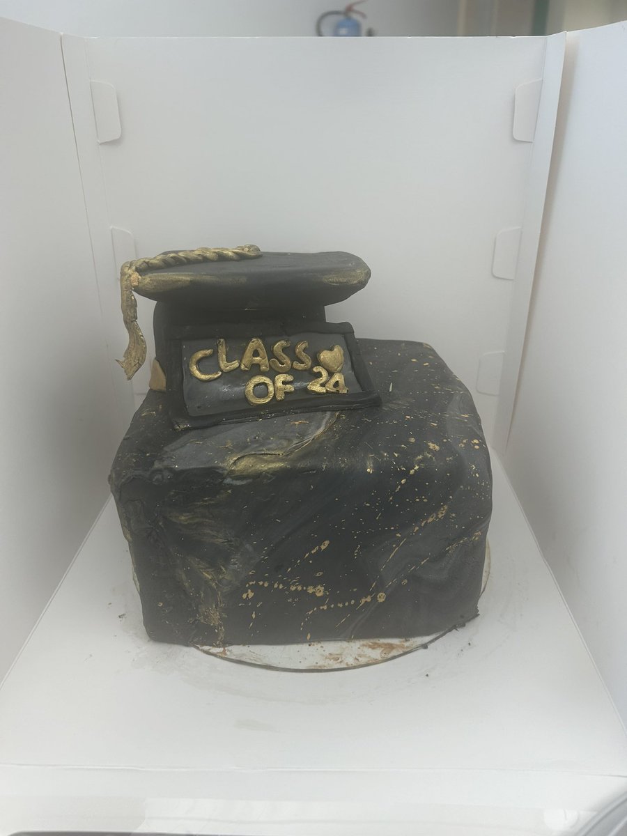 Miss Baillie tweet media