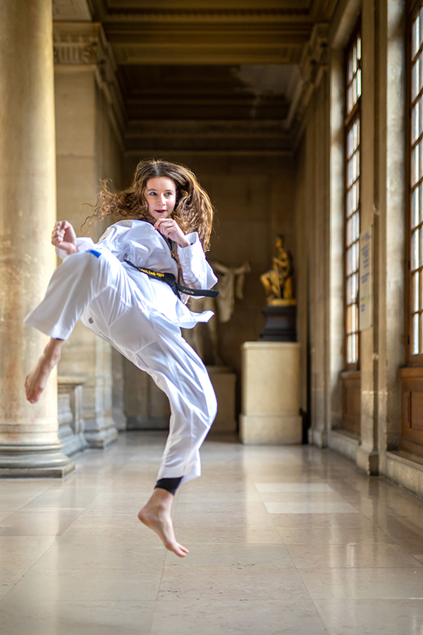 #AthlètesEnJeux | « Je veux réussir mon double-objectif : devenir chirurgienne et championne olympique ! Je ne pourrais pas choisir entre l’un ou l’autre. » 🥋 Aurélie Butarelli, étudiante athlète de haut niveau à l’@univ_paris_cité. #IlluminonsLeMondeDeDemain #Paris24