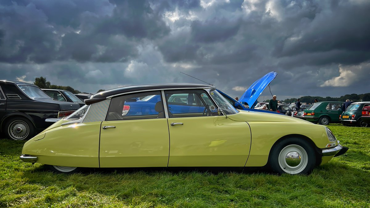 then there was this gorgeous DS

full-res downloads, prints, wall art and gifts in the #YorkHistoricVehicleGroup gallery on pmhimages.com

#Citroen #CitroenDS #car #cars #carenthusiast #carenthusiasts #petrolheads #classiccar #classiccars #classic #oldcars #oldtimer