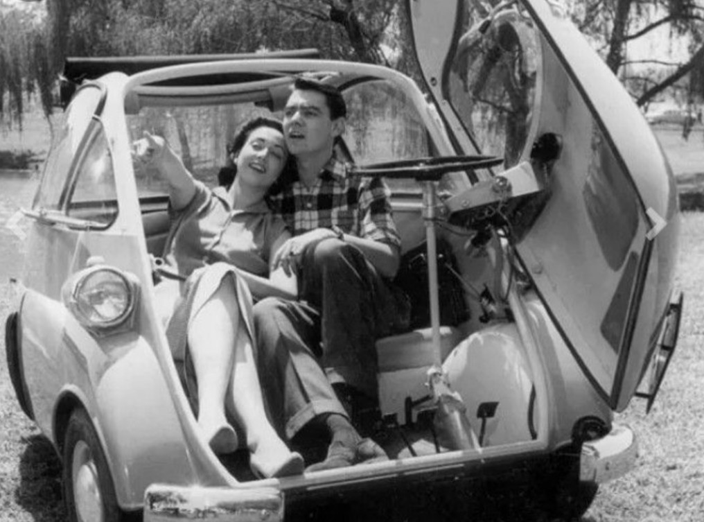 L'amour en Iso Isetta.