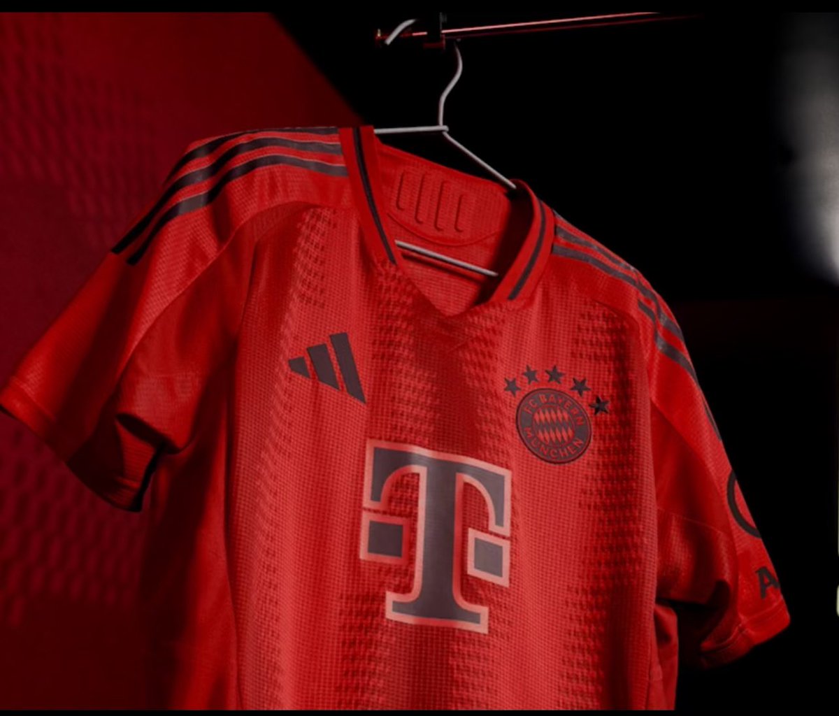 📸🔴 Bayern's 2024/25 home kit has officially been unveiled