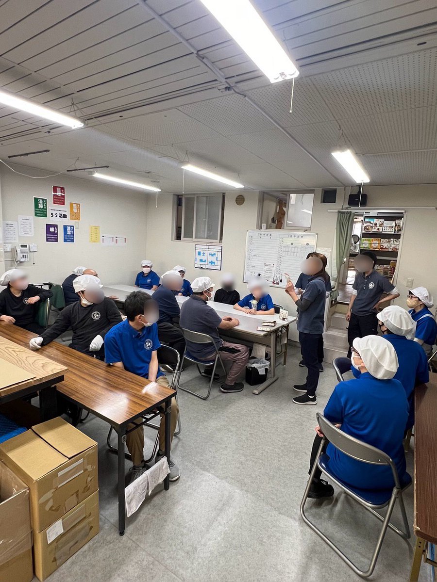 i_irushimu's tweet image. 防災訓練🪖
地震などの時の避難場所や消化器の場所の確認をし、最後に災害時のご飯をみんなで試食会を行いましたーー♪

水で60分とお湯で15分のご飯🍚
実際食べてみて水もお湯の方もどちらもしっかり味がついていて美味しかったです😆いい経験ができましたーー🎵

＃就労継続支援
＃Ｂ型
＃防災