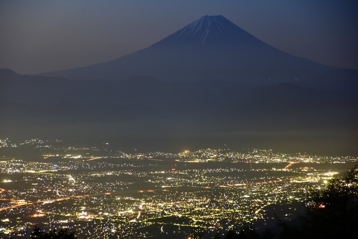 heedeath13th's tweet photo. 連休後半の富士山… https://t.co/j70c3R0FnM