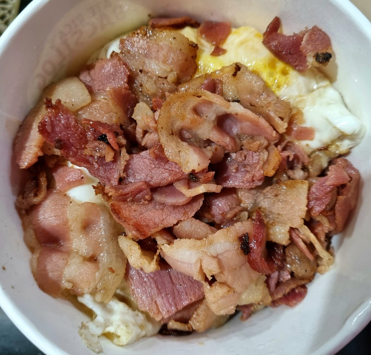 xelesteganda's tweet image. @bacsilogislife #BaconBacon #Fave