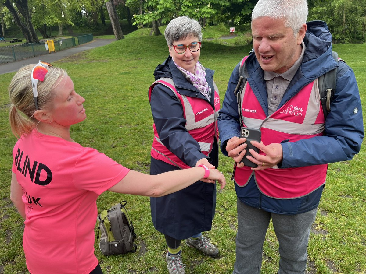 We’re thrilled at the involvement of people with visual impairments #VI at our event BUT we’d like to do more How can we encourage more people with VIs to walk, jog, run or volunteer @parkrunUK ? 🤔 @chrissiesmiles @PSH_A1674 @runwritekirsty @StVincentsL12 @davidstvin