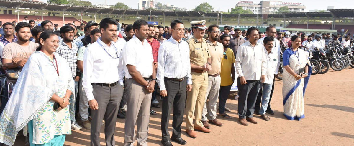CEO-Telangana launched an initiative to provide free tansport to voters in collaboration with Rapido bike taxi company. 600 bile taxi captains from Rapido, DEO, Hyd & GHMC commissioner Sri Ronald Ross, CP-Hyd Sri K. Srinivas Reddy, RO Hyd Sri Anudeep and
