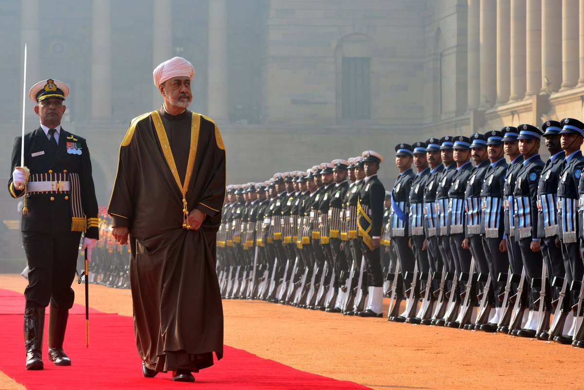 بإشراف ومتابعة من #جلالة_السلطان..هكذا انخفضت ديون سلطنة عمان خلال 4 سنوات:

2020: 70% 

2021: 60%

2022: 40% 

2023: 35% 

تقدر اجمالي ديون عمان بنهاية 2023 بنحو  40 مليار دولار.