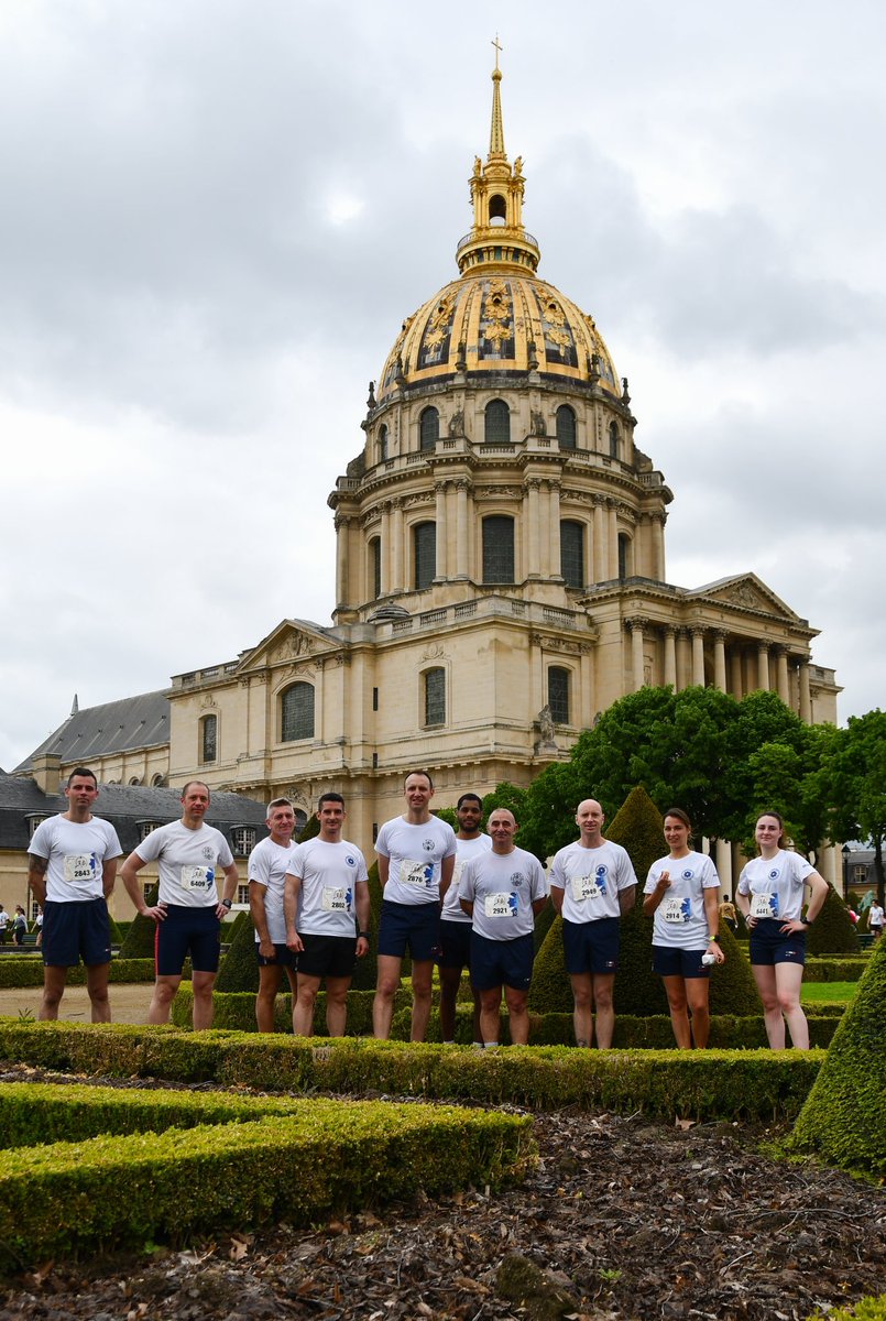 Le #1RIMa avec le <a href="/BleuetFrance/">Bleuet de France</a> ! 
Nous sommes fiers d’avoir participé entre marsouins à la #CourseBleuet2024 en soutien à l’œuvre nationale du Bleuet de France 🇫🇷🏃