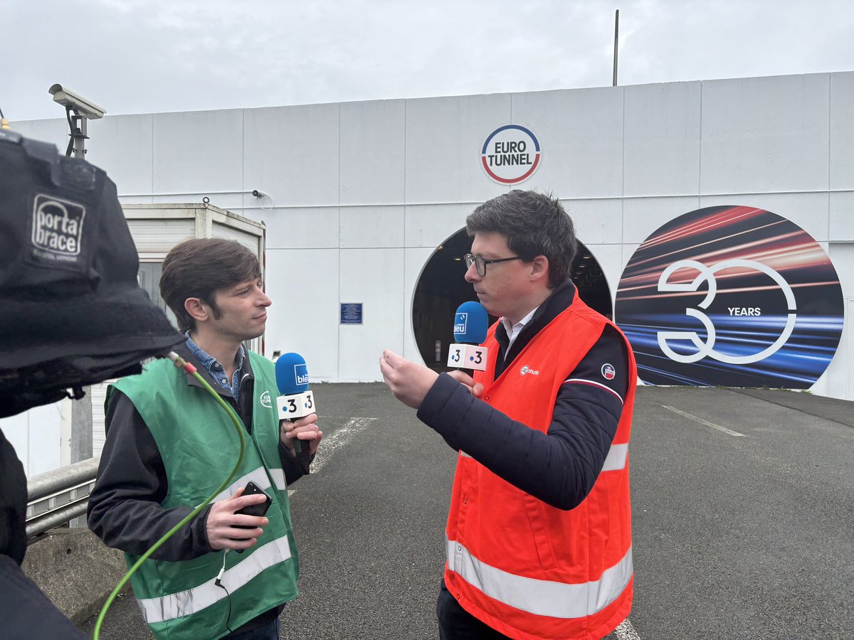 🇫🇷🇬🇧 Il y a 30 ans, le Tunnel sous la Manche était ouvert et reliait de façon définitive la France et le Royaume-Uni. 📺🎙️ J’étais ce matin sur @F3nord et @fbleunord pour célébrer cette réussite locale, nationale et internationale.