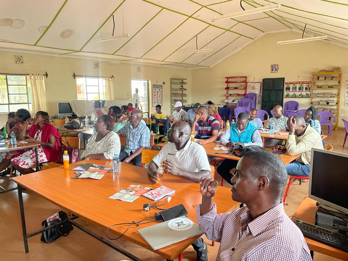 4k club patron training at kilimani primary school under the school garden project implemented by <a href="/midpkenya/">MIDPKENYA</a>. The training was on climate change, smart agriculture, land preparation, organic farming, compost making and Intergrated pest control.