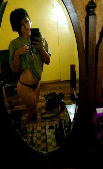 Do you want to see teenage Micky being an absolute whore? ;) 766 pictures and 119 videos from my time