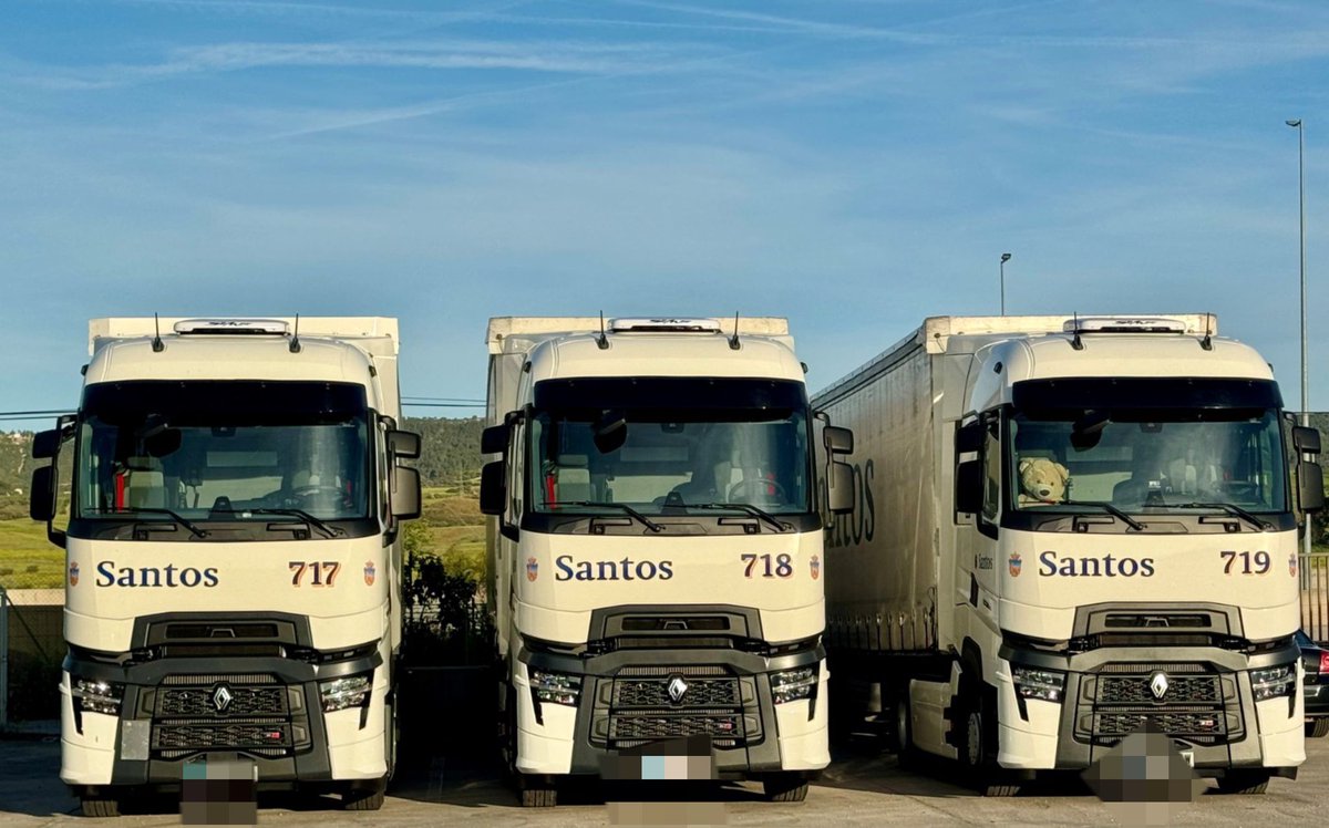 <a href="/glsantos/">Giovanna</a> les desea una feliz semana 😄

#grupologísticosantos #Renault #felizsemana #carreteras