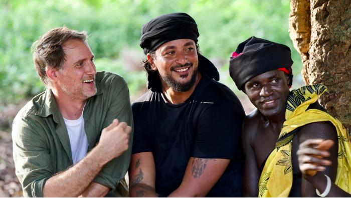 #TempsForts <a href="/FranceTV/">France tv</a> 

📍 " Rendez-vous en terre inconnue avec <a href="/Slimaneoff/">Slimane</a>  chez les Bijagos " <a href="/RdeCasabianca/">Raphael deCasabianca</a> <a href="/RDVETI/">Rendez-vous en terre inconnue</a> #RDVETI 

#documentaire #decouverte 

▶️ Mardi 28 mai à 21.10 | #France2 et france.tv