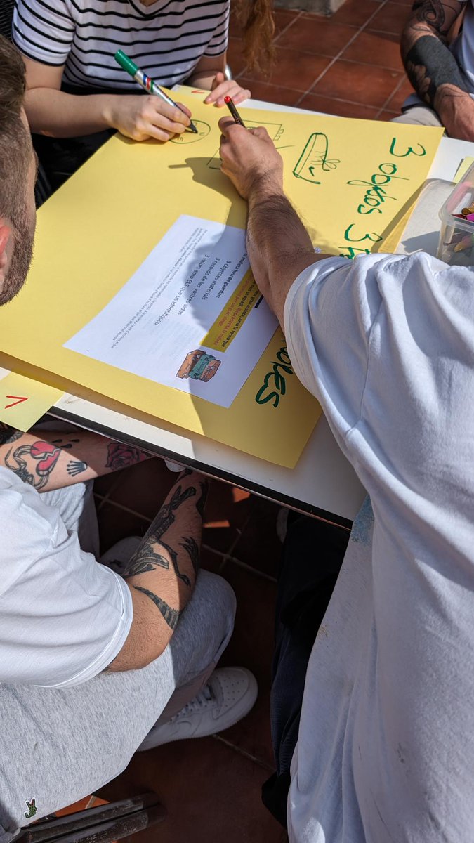 Aquest cap de setmana hem estat de #convivències amb el programa ambulatori de Barcelona. Treballant valors com la solidaritat, el respecte, la responsabilitat mútua i la cooperació. 🧡