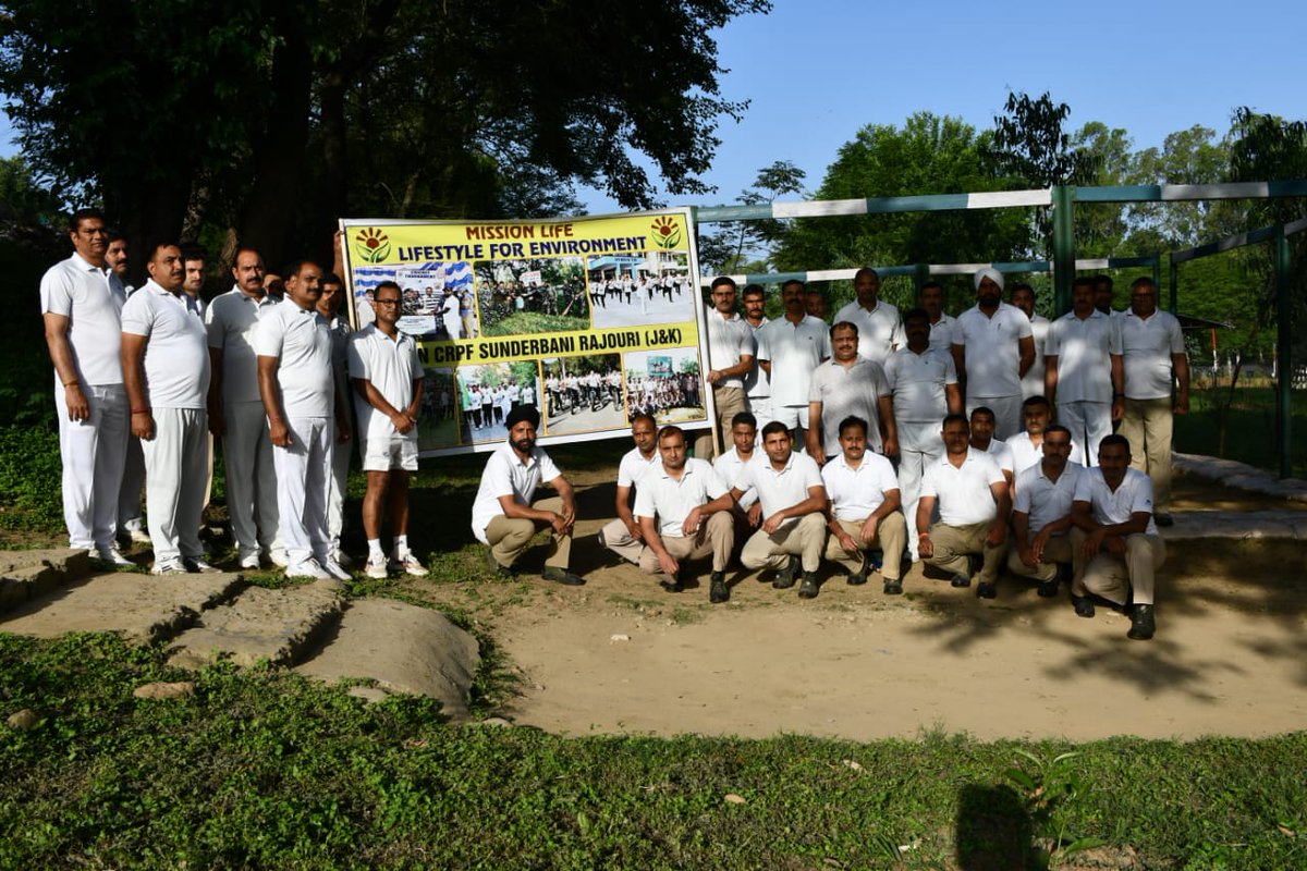 72Crpf's tweet photo. Meri LIFE programme was launched today at #72Bn HQ and all coy locations with Swacchta Abhiyan in Camp and surrounding areas. All officers and jawans of Bn participated enthusiastically in the programme.@crpfindia @JKZONECRPF @jammusector @rangehnr https://t.co/EF8tj0PDmO