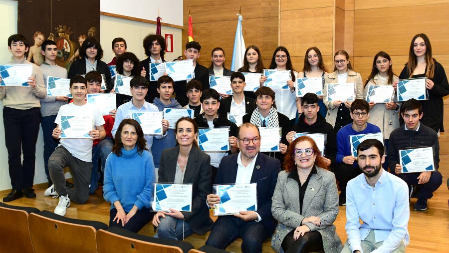 Estalmat-Galicia clausurou o curso deste ano e despediu a promoción de 2022. 
usc.gal/gl/xornal/nova…