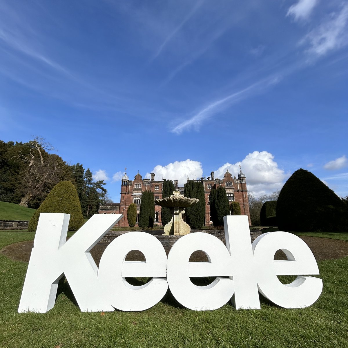 Who's been loving these warmer temperatures lately? It's nearly chilling on the lawns season ☀️ #LoveKeele