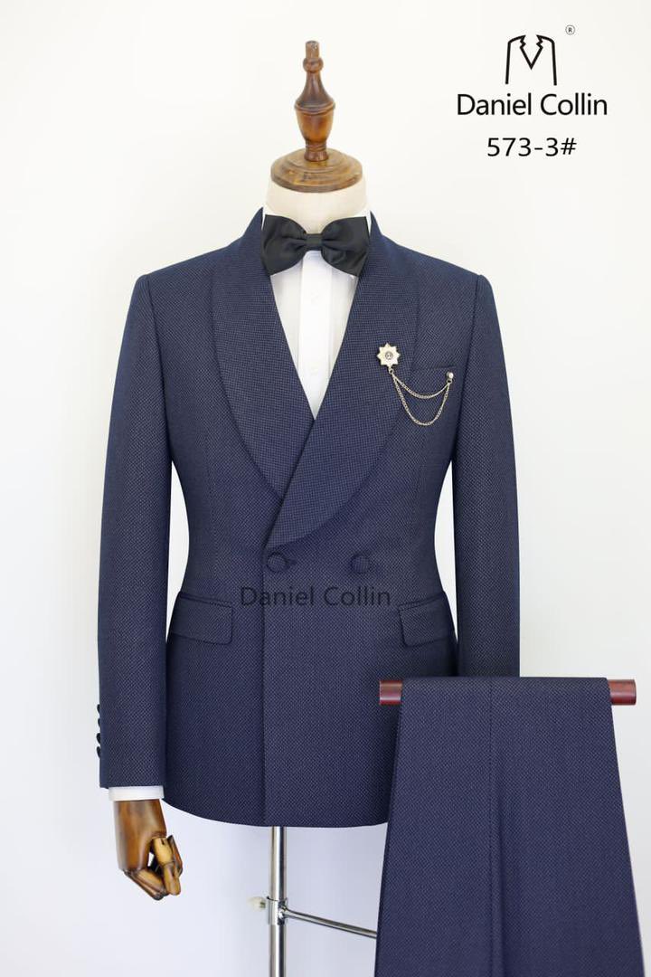 A thread of #suits available 🛍️🛍️ Tailored 2 piece suits, available in colors and sizes [46/30, 48/32, 50/34, 52/36, 54/38 & 56/40] 🔖 ¢850.00 Dm or 📲 wa.me/233550719767 to order. Delivery services available 🇬🇭