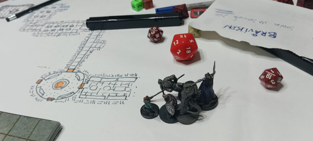 Ayer continuamos con nuestra campaña a #dnd5e en el Norte Congelado, explorando la Tumba de Bråviken.