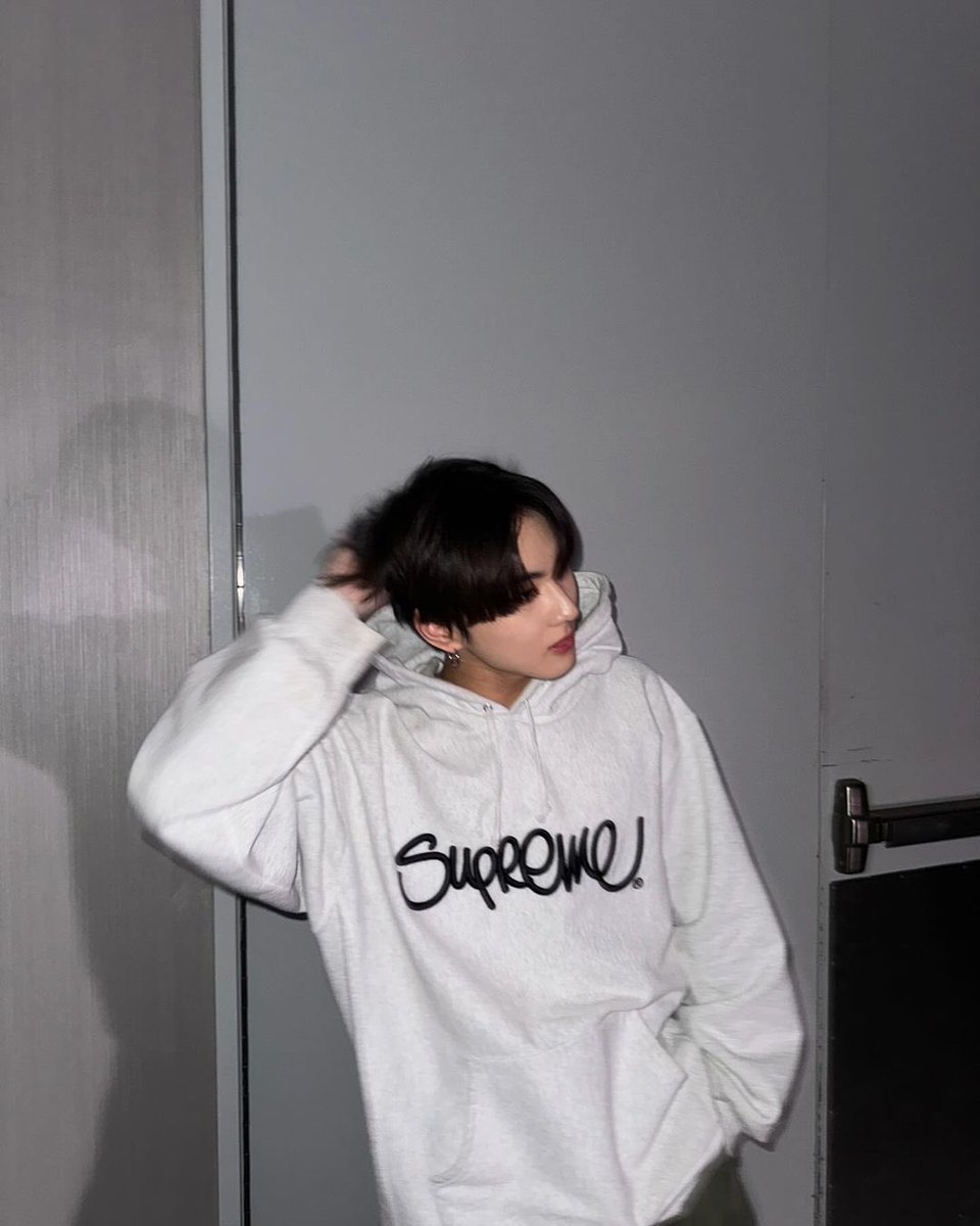 enhypenupdates's tweet image. [INSTAGRAM] 240506

“🌬️🌬️🌬️”

@ENHYPEN_members @ENHYPEN #ENHYPEN #엔하이픈