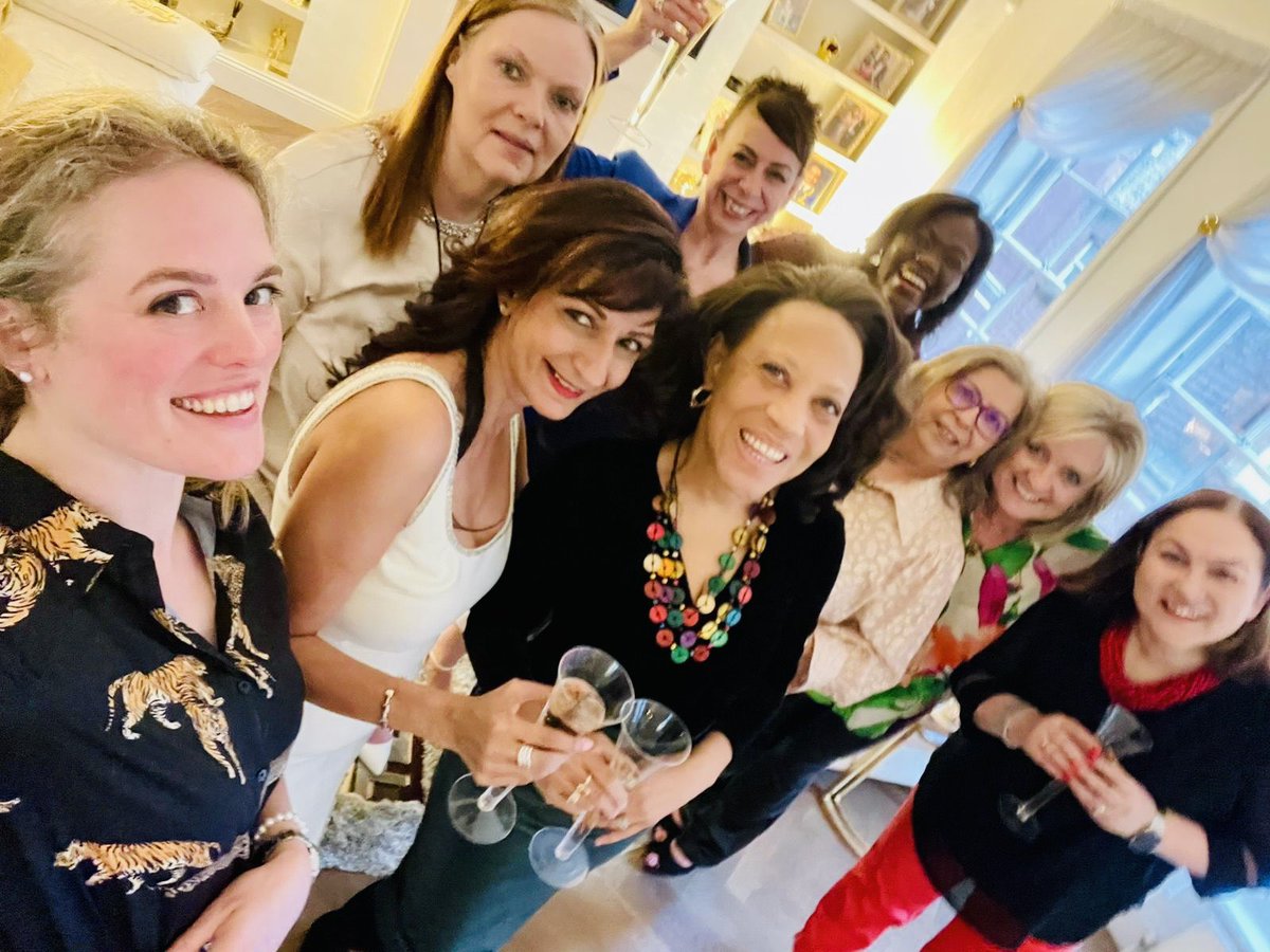 Celebrating women Freeman entrepreneurs. An absolute pleasure to host the inaugural all female event @EntrepreneurCoy An evening of great discussions around the future of women in Livery Companies. Here’s to it being the first of many. #city #femaleentrepreneurs #businesswomen