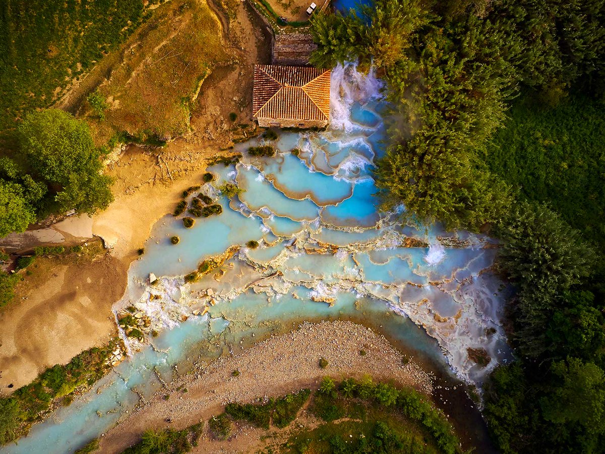 A tiny village in the Southern Tuscany, Saturnia is a true paradise on earth thanks to thermal waterfalls located just outside of the village. Numerous sulfurous springs are spread across the region and its water has a temperature of 37.5 °C and has therapeutic properties.