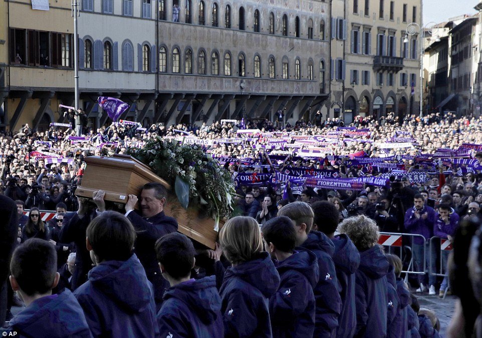 Pirlo mengantar kepergian Astori dengan ucapan “Pada akhirnya yang terbaik selalu diambil lebih dulu”.

Siapa sangka, Fiorentina kalah cepat dari Tuhan. Karena nyatanya pihak klub akan meresmikan kontrak baru untuk sang kapten pada hari Senin (5/3/2018). Alias keesokan harinya.