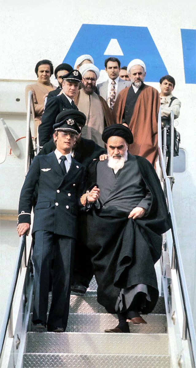 'If the oppressed people of the world want to live an honorable life, they should all unite together. We want all countries to have this kind of harmony we have here. All Muslims should be one hand against the aliens.' — Imam Khomeini (r) | #KhomeiniForAll
