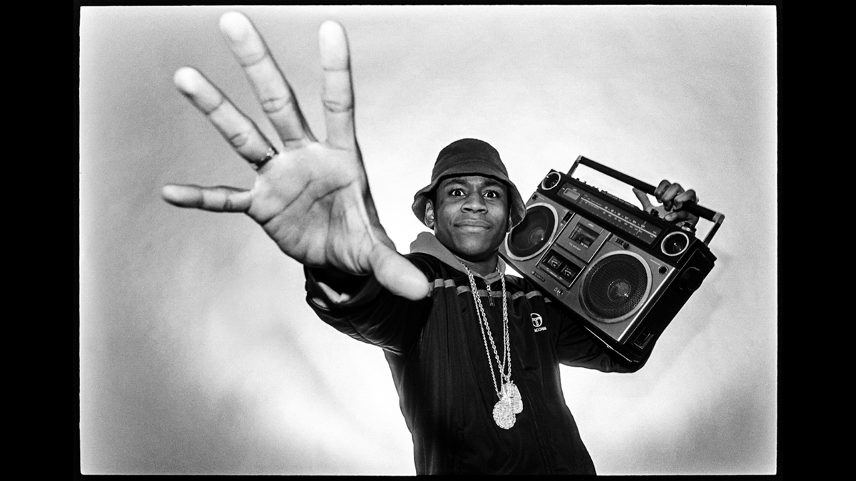 mixdevil66's tweet photo. #Uncropped: Half a Century of American Culture Through the Lens of #JamesHamilton. Hamilton’s career conveniently mirrors the changing fortunes of journalism as an industry. https://t.co/h1sZCQvlZa #photography #documentary https://t.co/eSdq8ElFOq
