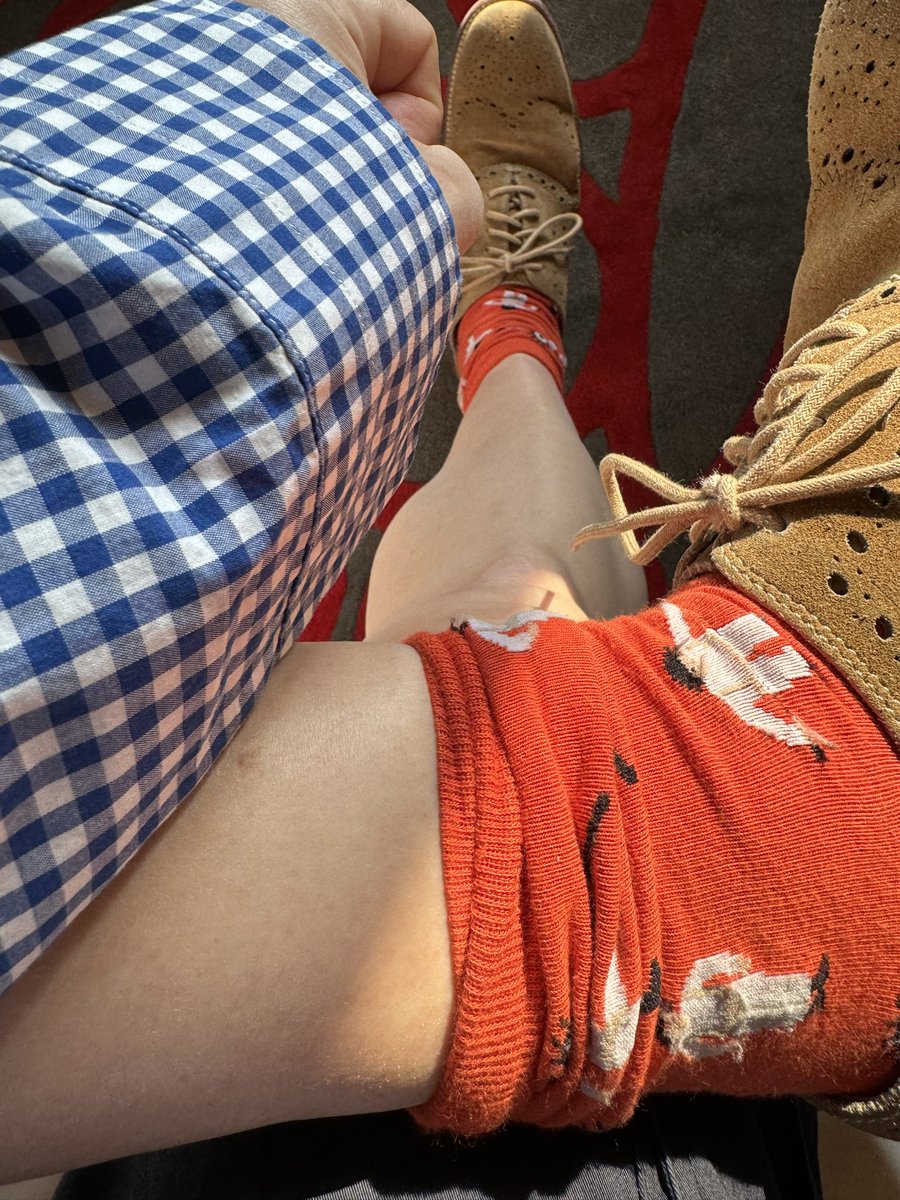 It’s a blue and (clockwork) orange evening