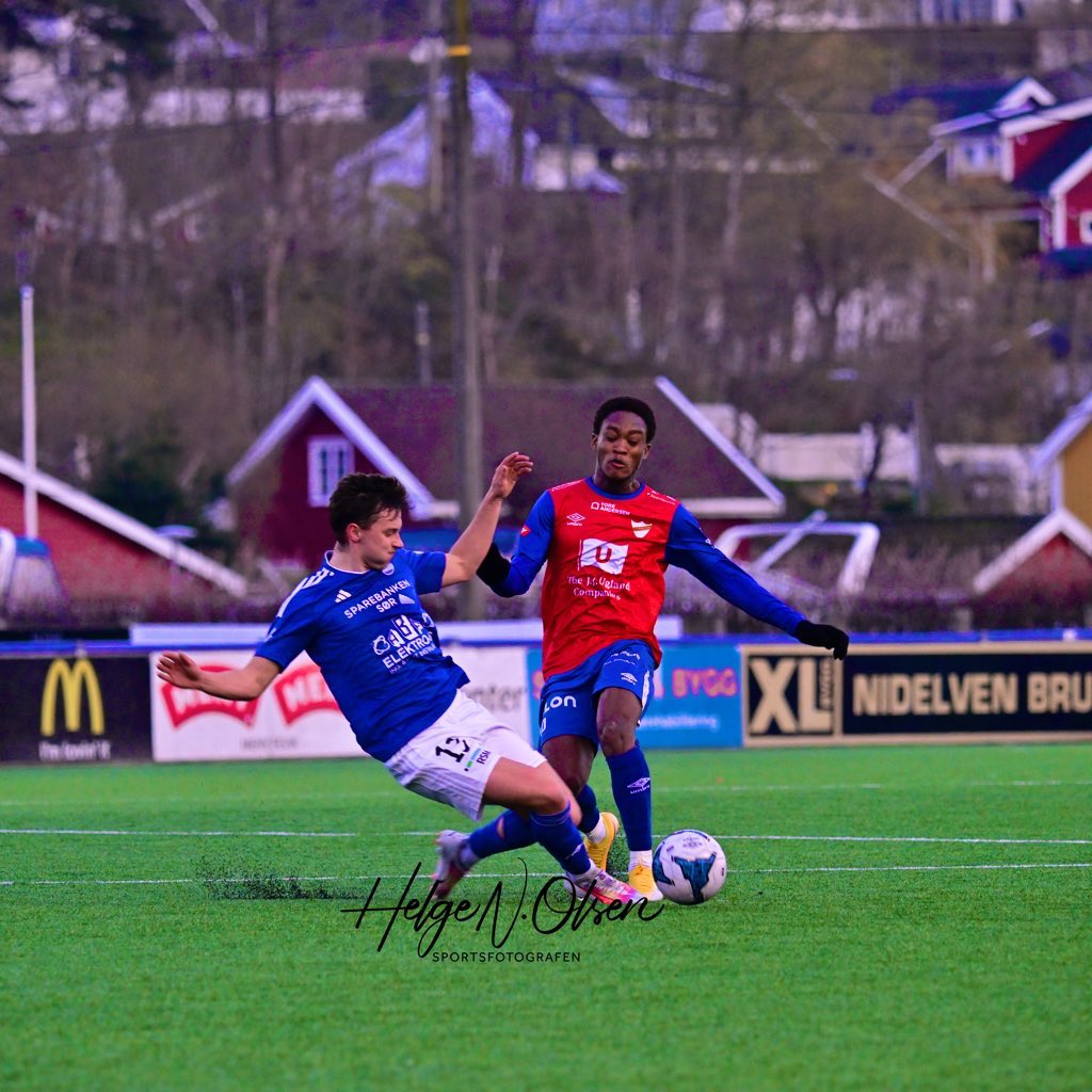 devsarfo's tweet image. Kicking off week 19 with code in the AM, football in the PM. No time to slow down💪 😎