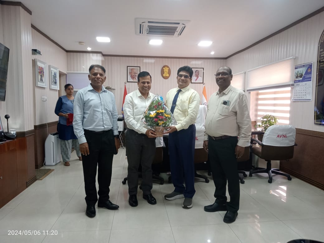 On May 6th, 2024, Shri Sanjay Kumar Jha, CMD MIDHANI, a Public Sector Undertaking under the Department of Defence Production, MoD, paid a visit to the AVNL Co. office where he met his counterpart, Shri Sanjay Dwivedi, CMD AVNL. During the visit, Shri Gowri Shankar Rao N, who is