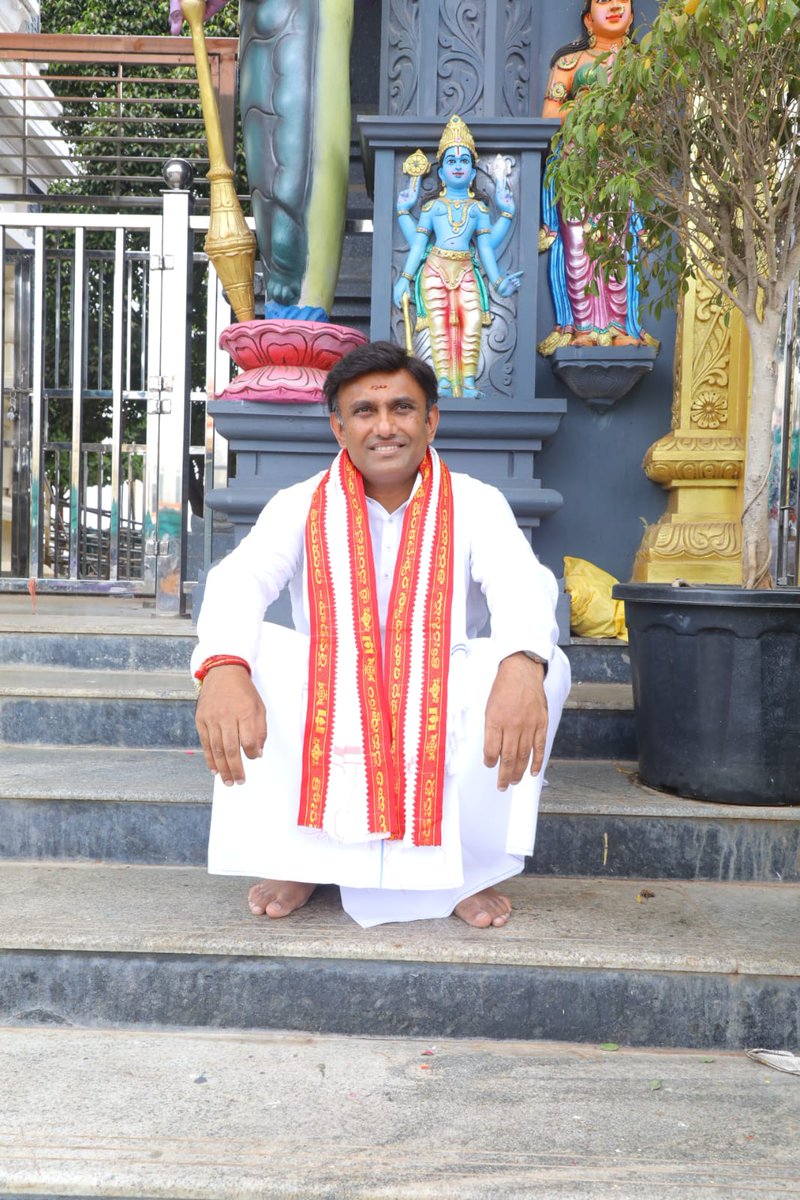 Today, I had the good fortune of visiting the historic Vadapalli Venkateswara Swami Temple in the East Godavari district of Andhra Pradesh.

Known as the Konaseema Tirumala, the temple has a unique place in the history of India's freedom movement.

During the 1931 Civil…