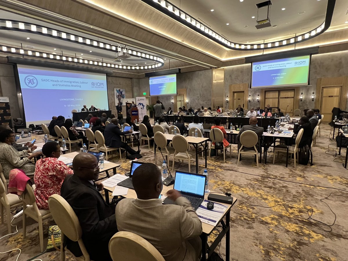 The Strategic Meeting on RMPF & #GCM Reporting begins in Livingstone, Zambia. Heads of Immigration, Labour Commissioners, & Statisticians General from SADC Member States are gathering to enhance #migration governance. fb.watch/rUkkVgwHDf/?