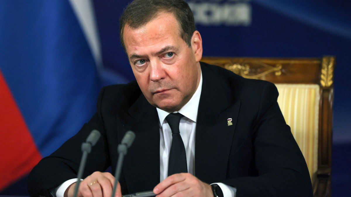 Medvedev: “The choir of irresponsible scoundrels from the Western political elite calling for sending their troops to a non-existent country is expanding. Now it includes representatives from the US Congress, the French and British leadership, as well as certain lunatics from…