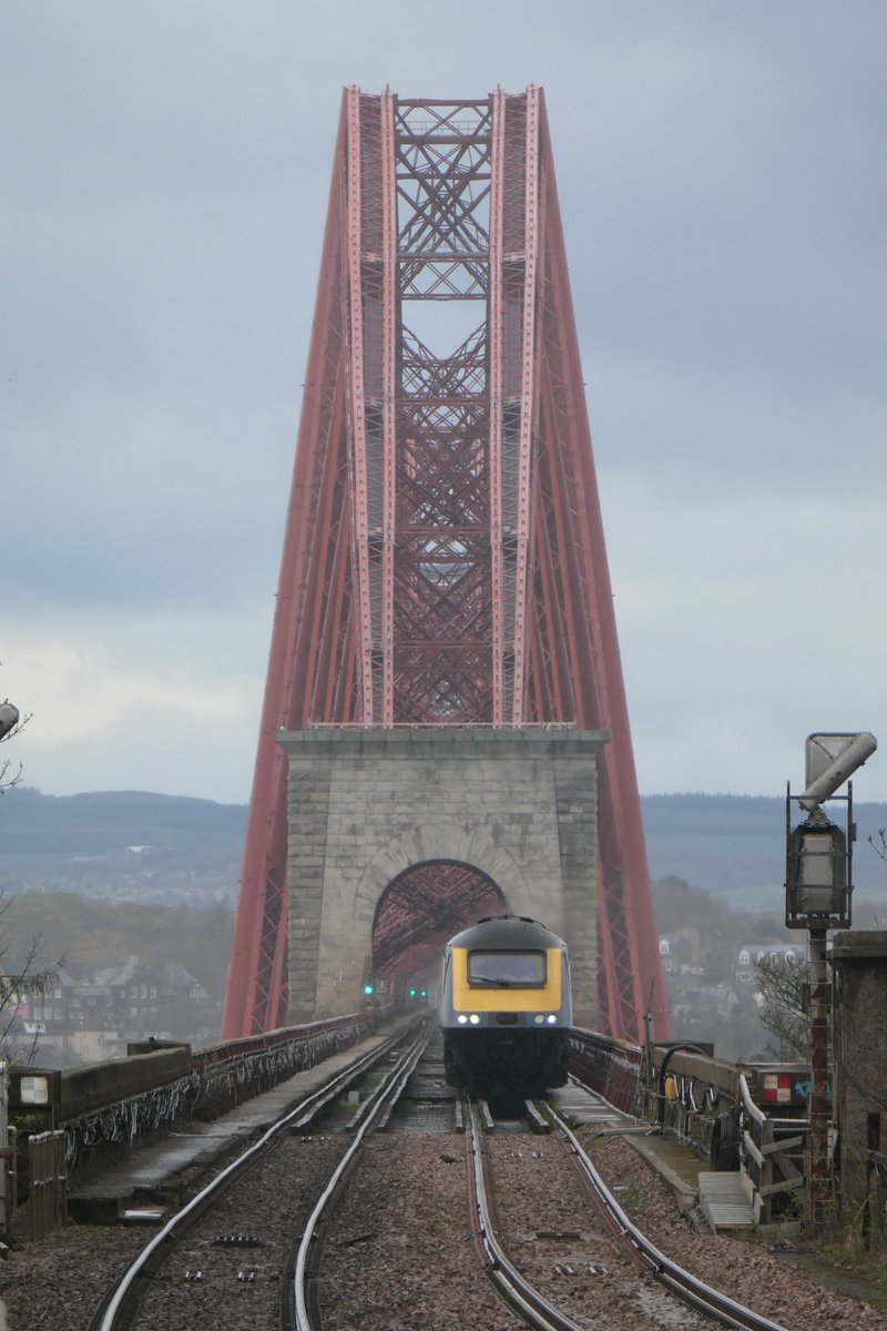 Scotrail Inter7city liveried 43144 & 43141 with matching Mark 3s are seen heading into Dalmeny having crossed the Forth Bridge with an Aberdeen - Edinburgh Waverley service. Also 170470 heads northwards over the bridge with a service to Perth 9.4.24 scottishtrains.zenfolio.com/p1006781224/ee…