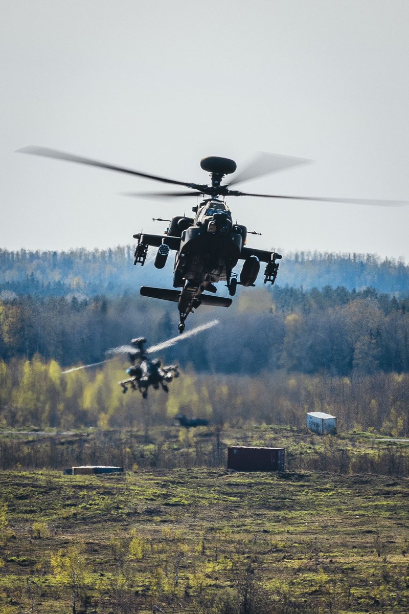 Close Air Support: “aerial warfare actions by military aircraft against hostile targets in close proximity to friendly forces” Apache and Wildcat from @4RegimentAAC Battlegroup and @RoyalAirForce Typhoon fly in support of live fire training in Estonia🇪🇪 #SteadfastDefender24