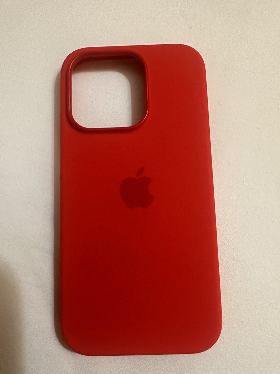 faraniva's tweet image. It’s time to back to (PRODUCT)red #Apple #Iphone14Pro #SiliconeCase #MagSafe