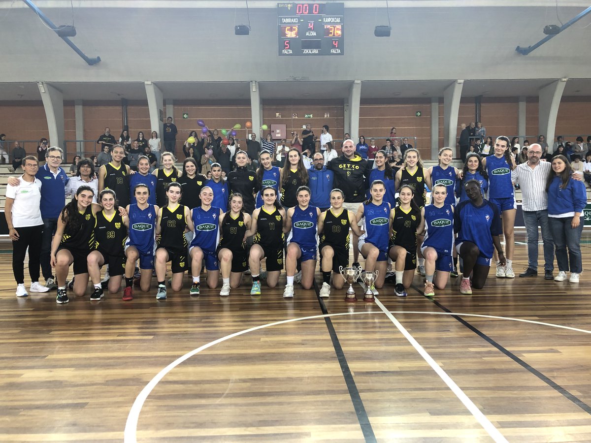 [FASE FINAL] @GetxoSaski se impone en Junior Femenina y revalida título al imponerse en la final al @TabirakoBaqueST por 52 a 36 CRÓNICA🏀 labur.eus/UiwK5 📷 Galería sede: flic.kr/s/aHBqjBp7Jk 📷 Semi @GetxoSaski 🆚 @cbsantutxu: flic.kr/s/aHBqjBp7Ct