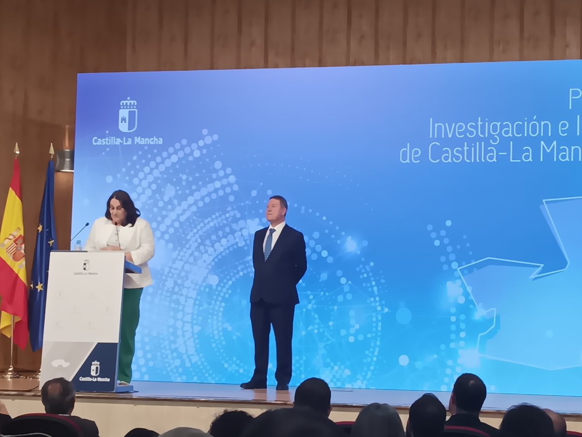 Enhorabuena <a href="/CoralCalero/">Coral</a> por el premio!!!! Premio a la trayectoria investigadora y a la innovación de la JCCM. SUPER MERECIDO.  Es un orgullo poder trabajar contigo.