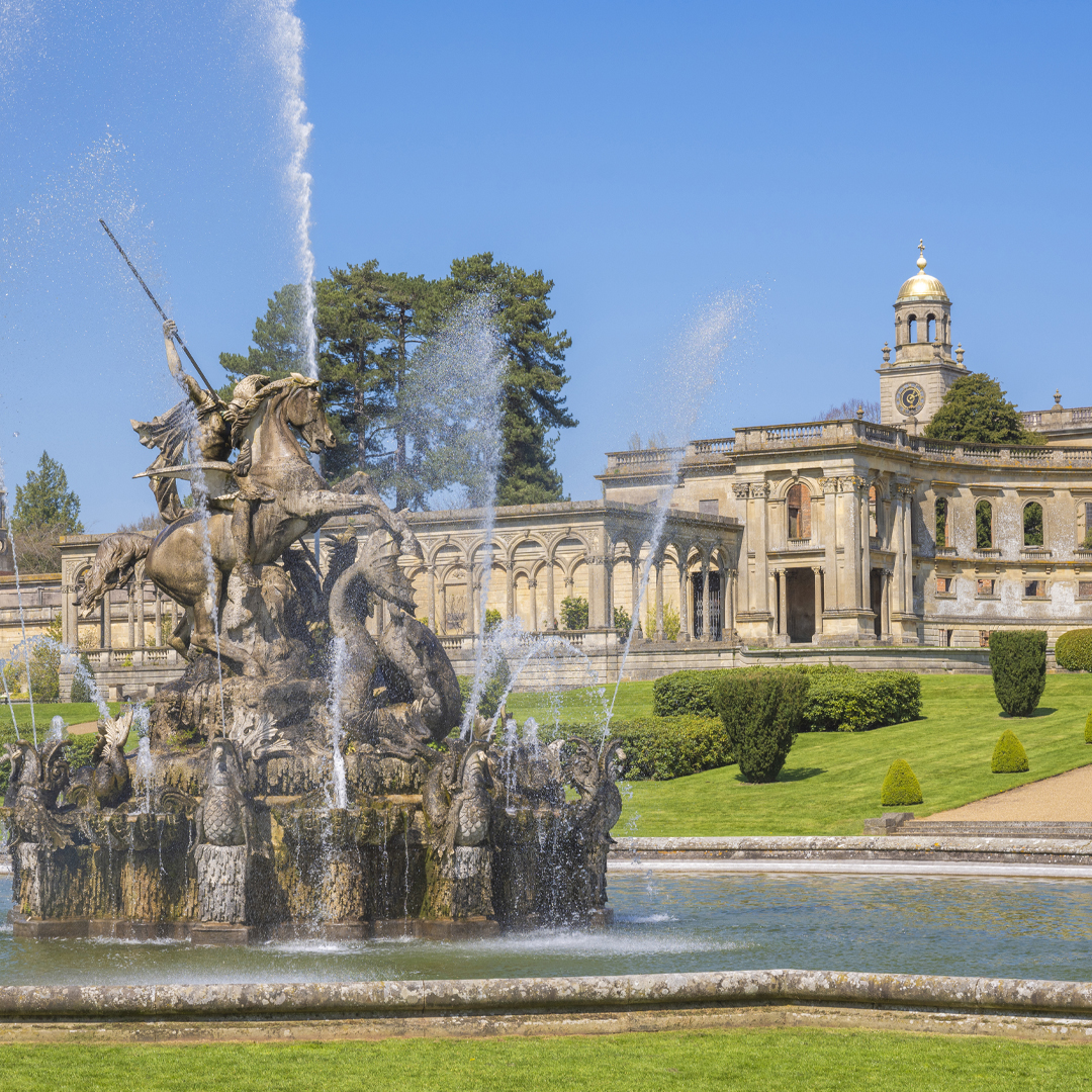 EnglishHeritage's tweet image. Who else is enjoying the bank holiday? 🙋

Time for a #MondayChallenge - how many of these historic sites can you name? 🧐

Let us know which ones you&apos;ve visited! ⬇️