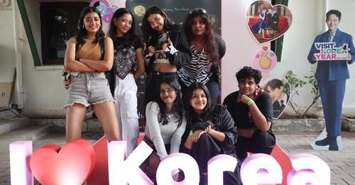 An interesting article on the growing fanbase for K-culture in South India in @the_hindu by @_poorvaja . #Koreanconsulateoffice continues to hold various events for the interest of #Koreanpopculture fans. More events are in plan for the coming year as well.