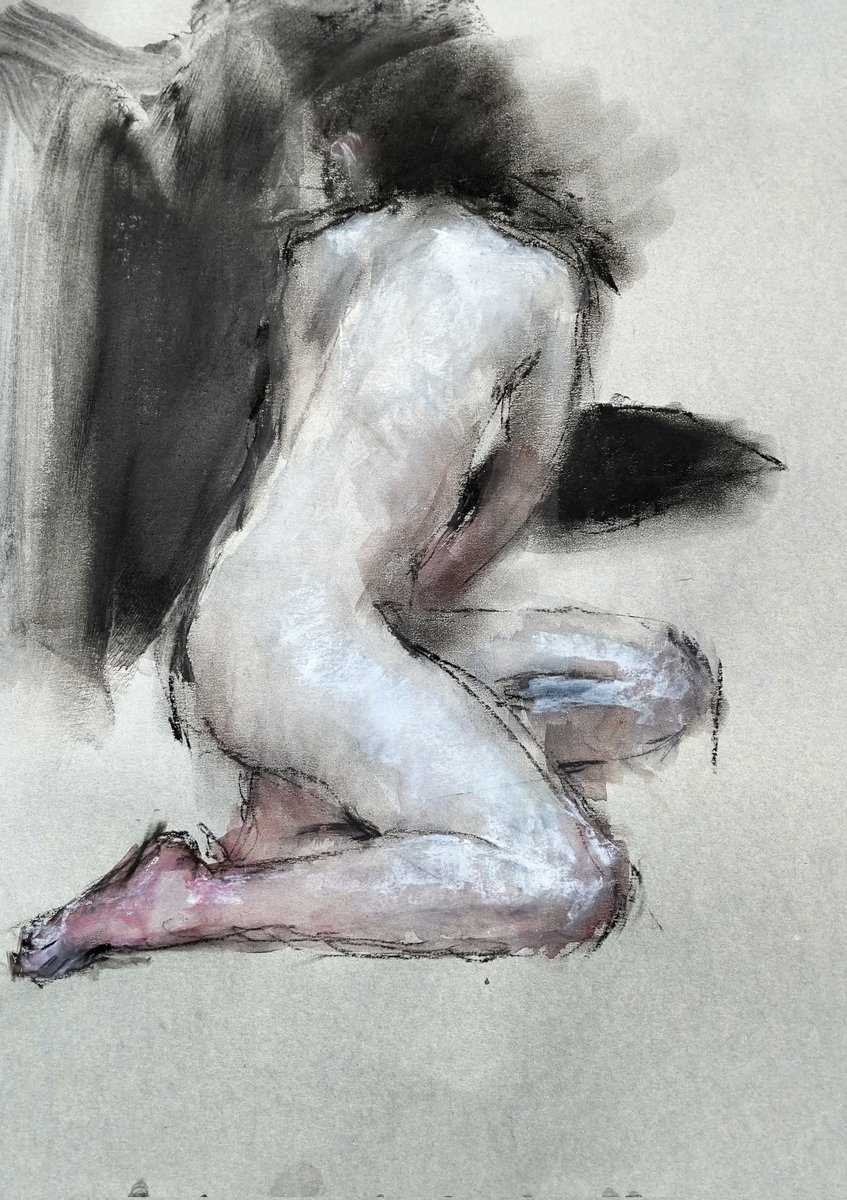 yuko_nagayama's tweet photo. Life drawings 10mins
チャコールの粉とチャンキーチャコールで描いた。
チャンキーチャコールは、パステルの中で一番深い黒だと思う。
#cretacolor #charaoalpowder #chunkycharcoal #丸善美術商事 https://t.co/BbpMl0HqB6