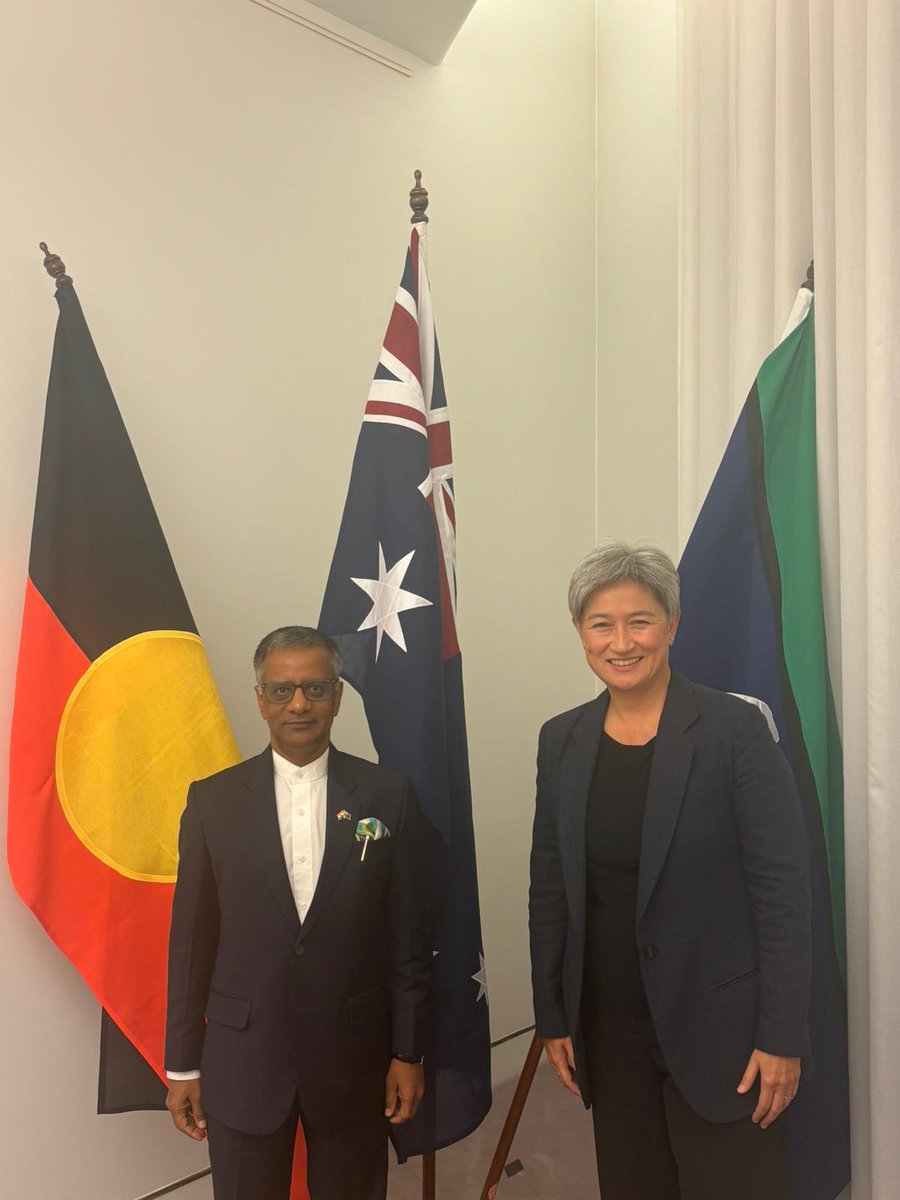 High Commissioner was honoured to call on Foreign Minister @SenatorWong Cordial and Substantive conversation on the entire range of matters in bilateral cooperation between India and Australia. The Comprehensive Strategic Partnership is set to touch new heights.