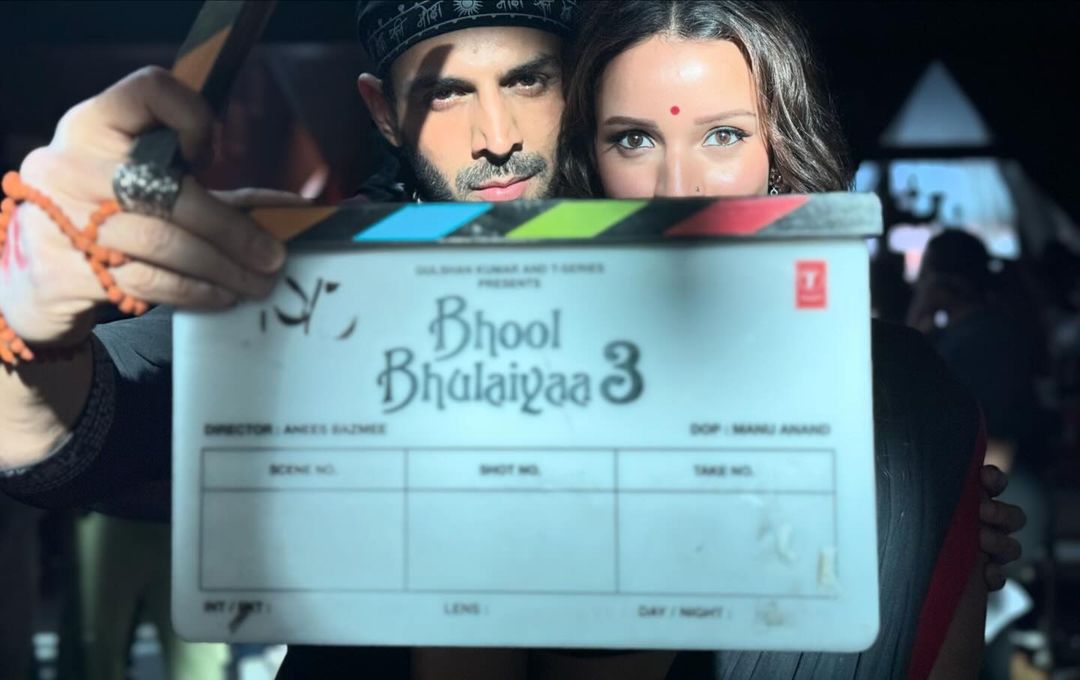 UPDATE: Kartik Aaryan and Triptii Dimri wrapped up the 1st schedule for the upcoming film 'Bhool Bhulaiyya 3', directed by Anees Bazmee. For more link in Bio.

#BhoolBhulaiyaa3 #KartikAaryan #TriptiiDimri #AneesBazmee