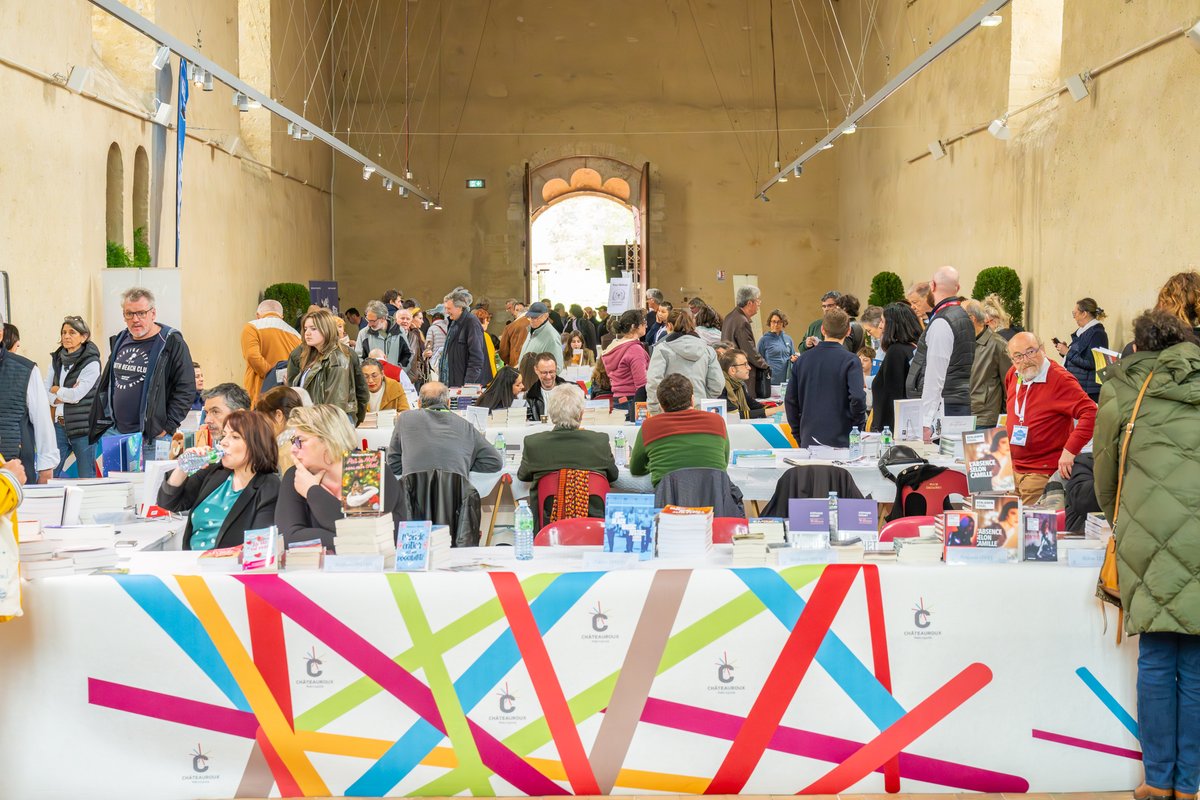 L'édition 2024 de L’Envolée des livres, le salon du livre castelroussin, s’est tenue ce week-end au couvent des Cordeliers et en l’église Saint-Martial. Cet #événement littéraire, généraliste et grand public, a attiré cette année encore, plus d’une centaine d’auteurs, des maisons…