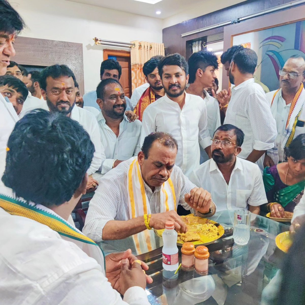 Komatireddy venkat reddy garu TS minister,visited Cheeryal laxminarshimaswami temple 🎉 🙏🏻 #komatireddyvenkatreddy